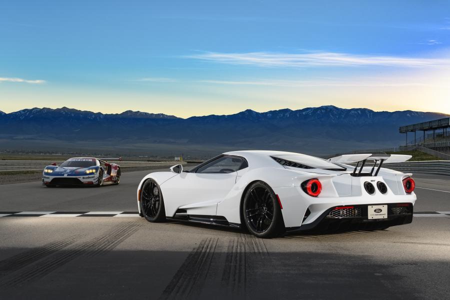  Ford GT 2017 года  (фото 32 из 65)